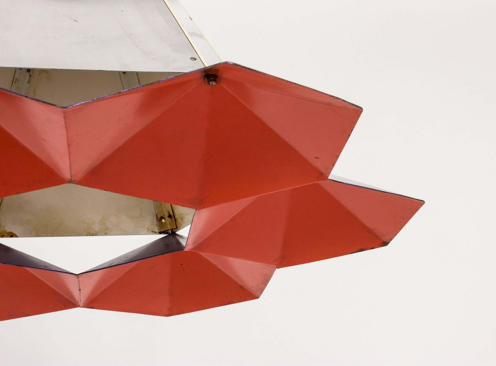 Lampe à suspension en métal de style Simon Henningsen photo vinterior