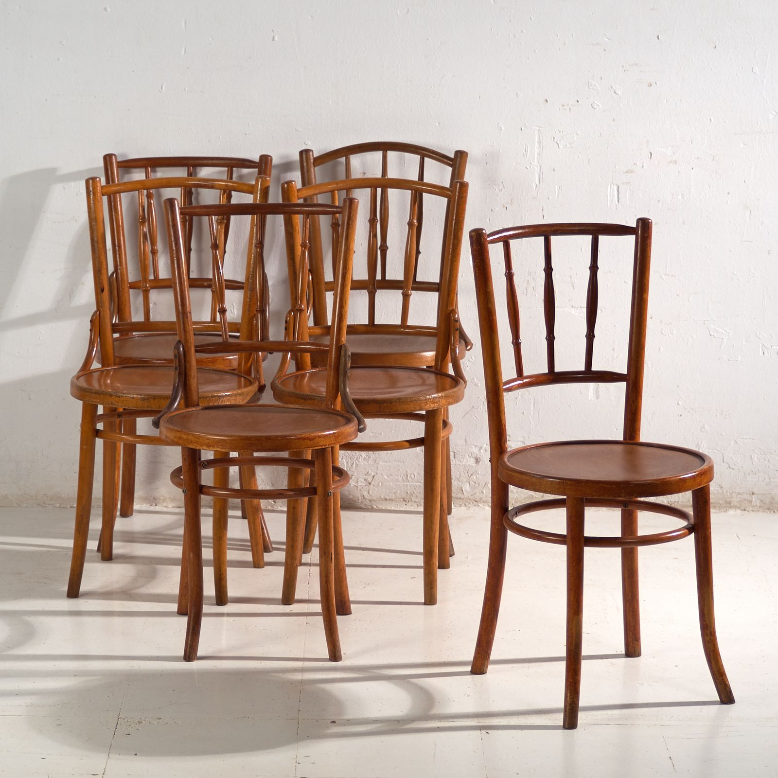 Chaises d'époque de style Thonet en bois courbé, Europe centrale, vers 1930, lot de 6