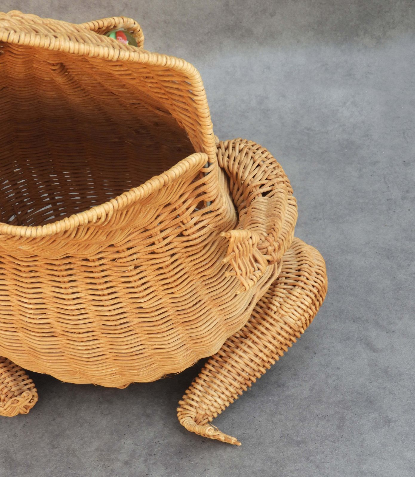 Panier grenouille en osier Olivier Cajan, vers 1970 photo vintage