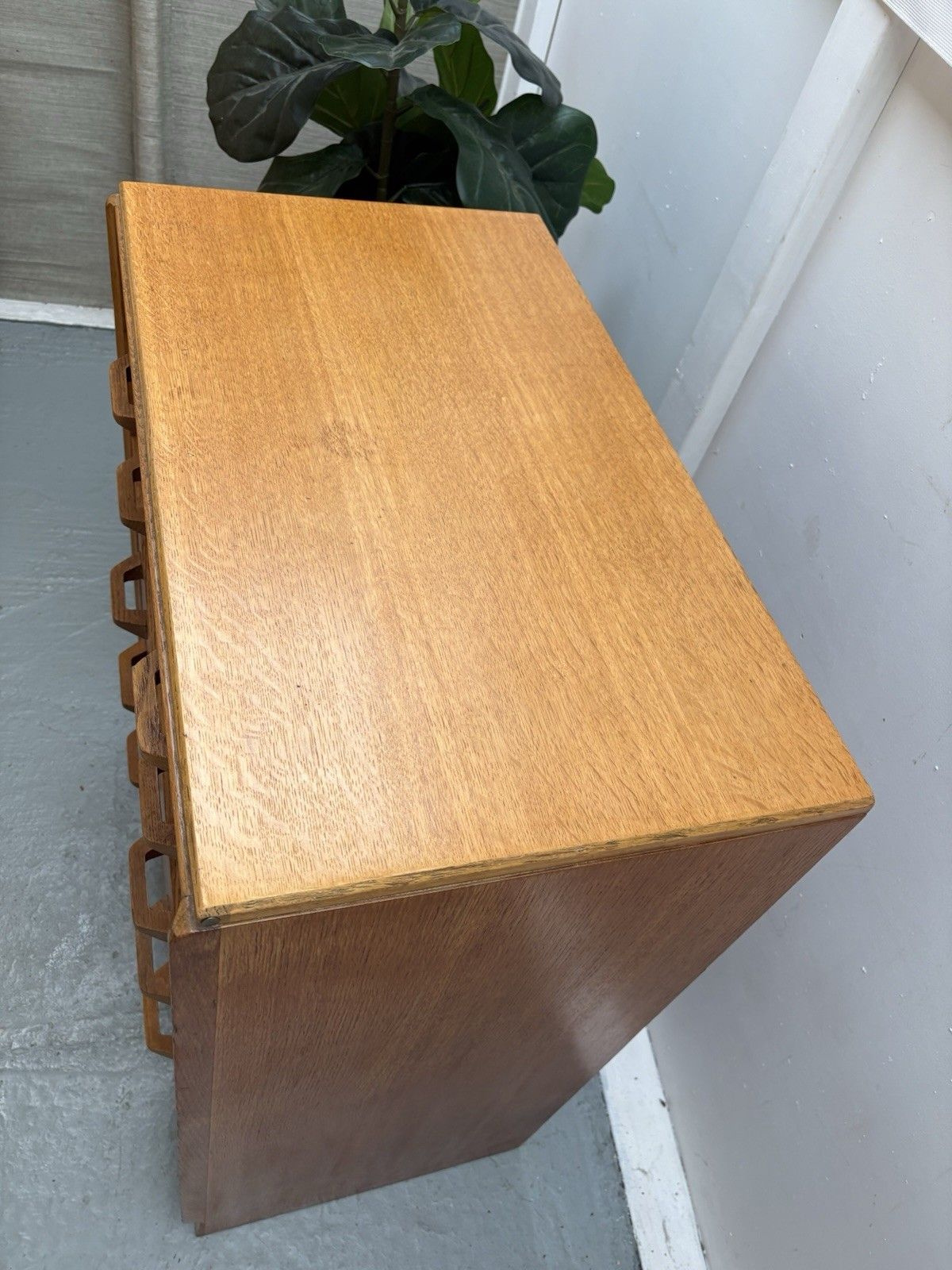 photo furniture Vintage Mid Century G Plan "Brandon" Range Oak Chest Of Five Drawers 1950s
