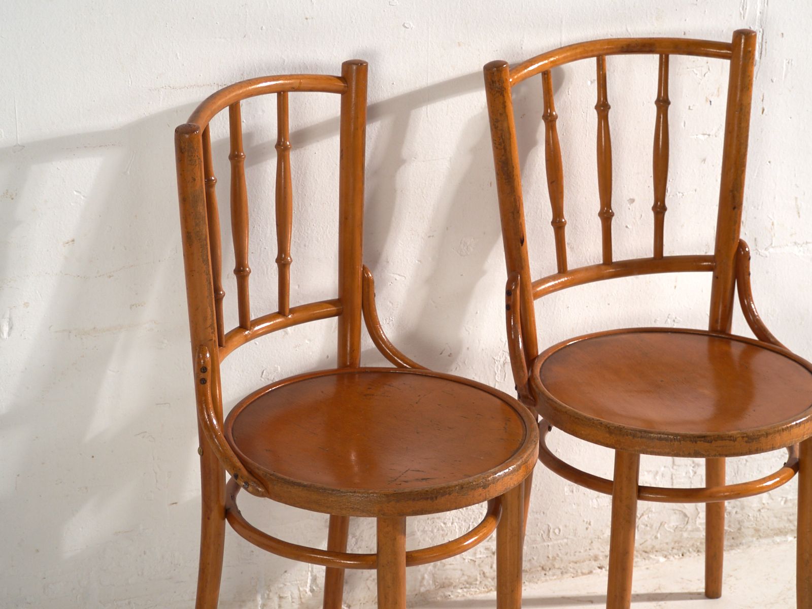 830.0 Chaises d'époque de style Thonet en bois courbé, Europe centrale, vers 1930, lot de 6 photo
