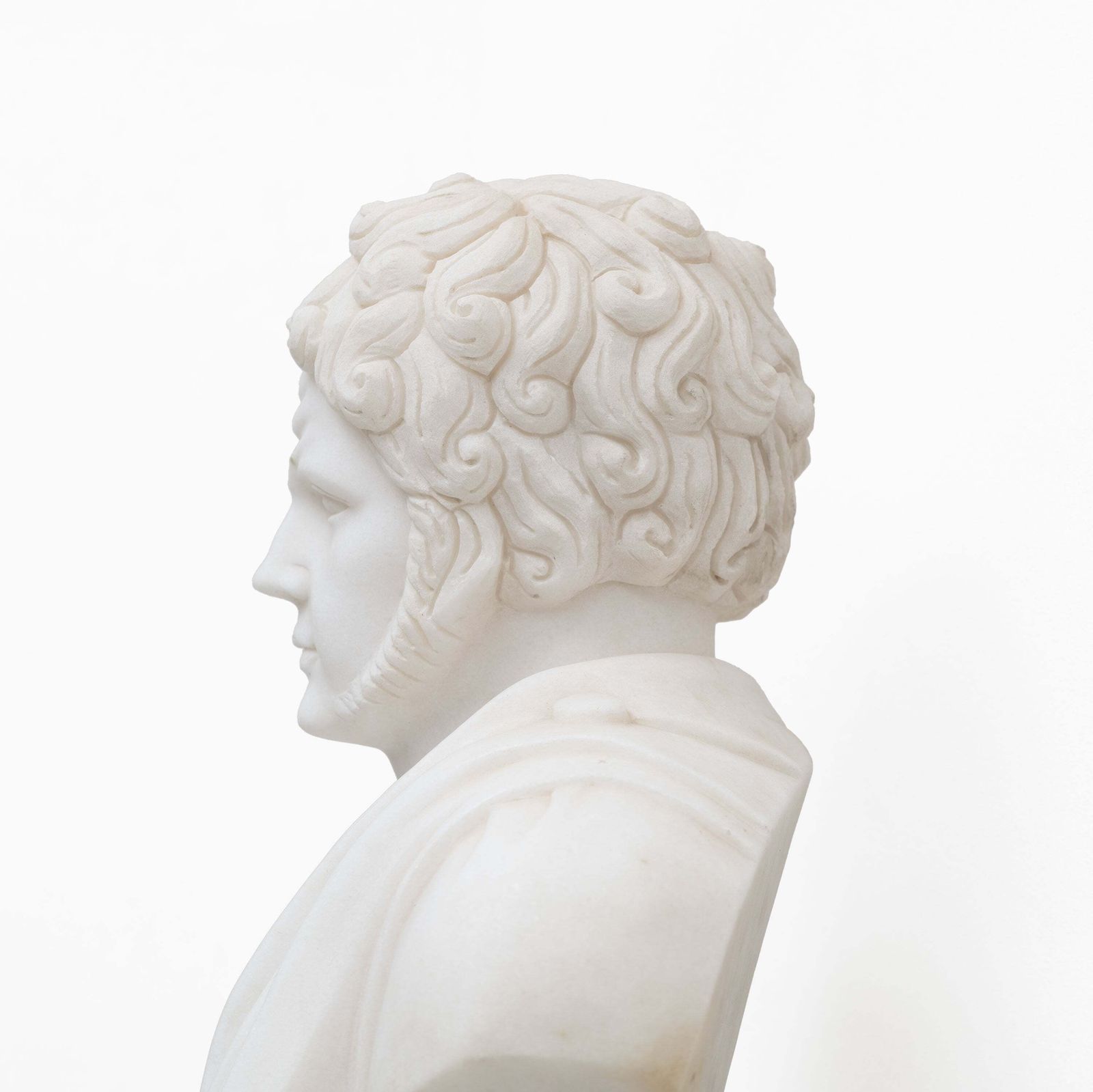 Buste en marbre blanc d'un empereur romain, XXe siècle photo vinterior