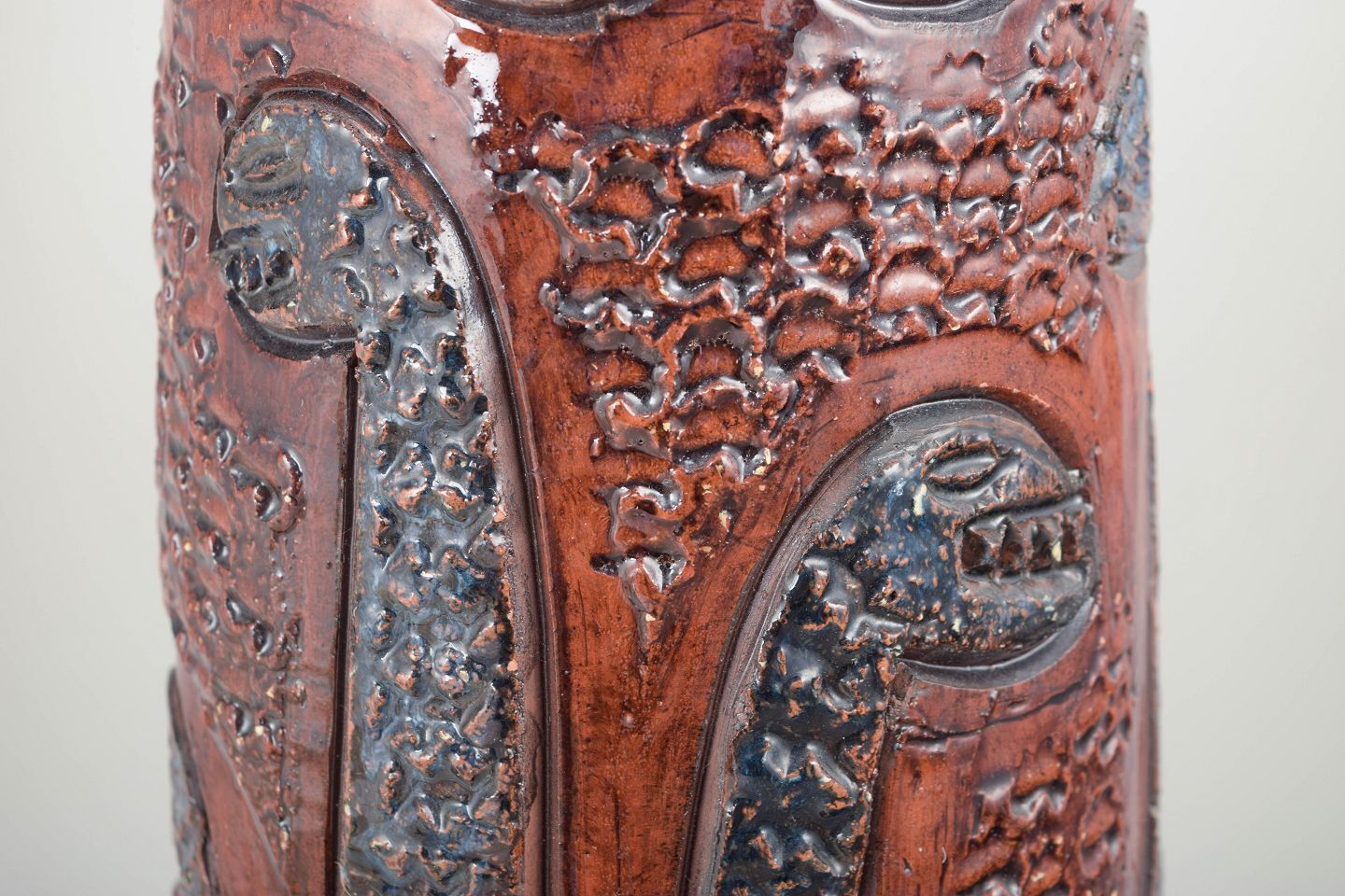Grand vase de sol Antoni M. Zawadzki pour Tilgmans Keramik, motif dragon photo for sale