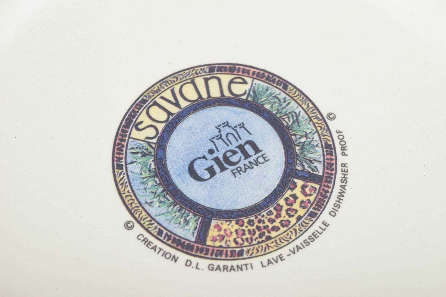 Gien, France. « Savane », lot de deux grandes assiettes plates en faïence, années 1980. photo Décoration