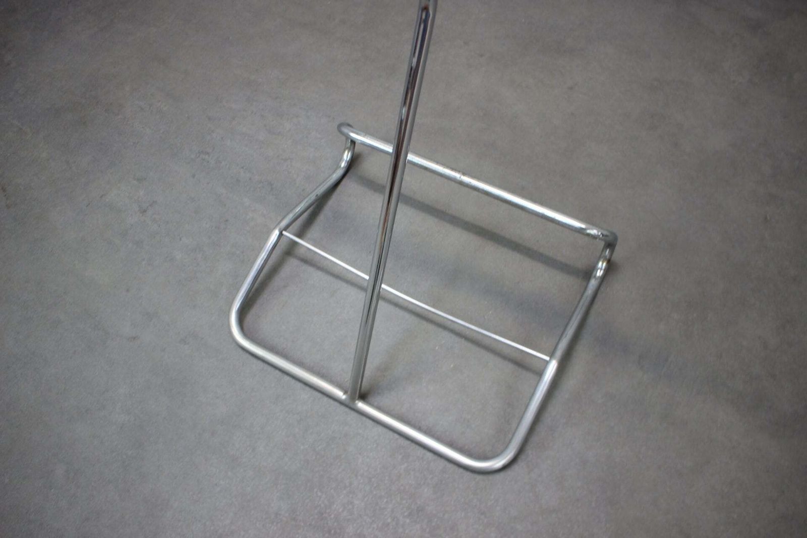 Valet Mucke Melder par Arnošt Beek, Allemagne, vers 1930 photo Mobilier