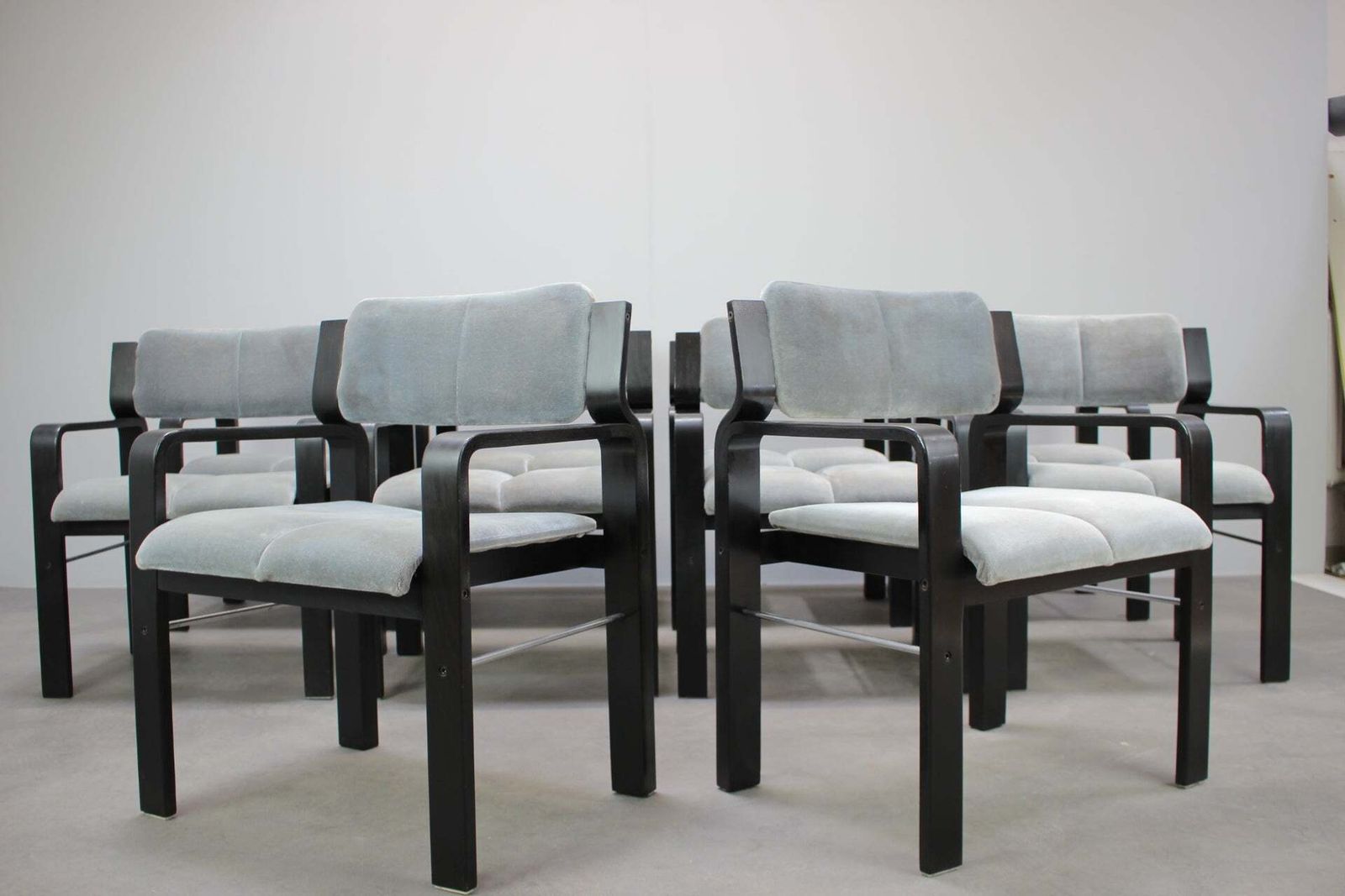 Fauteuil Ludvik Volak, Dřevopodnik Holešov, Tchécoslovaquie, 1989 photo furniture