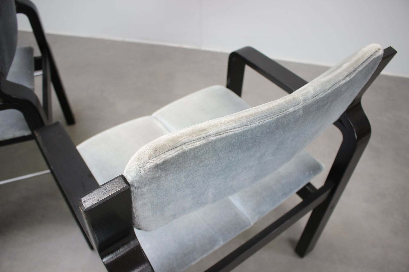 photo vintage Ludvik Volak Armchair, Dřevopodnik Holešov, Czechoslovakia, 1989