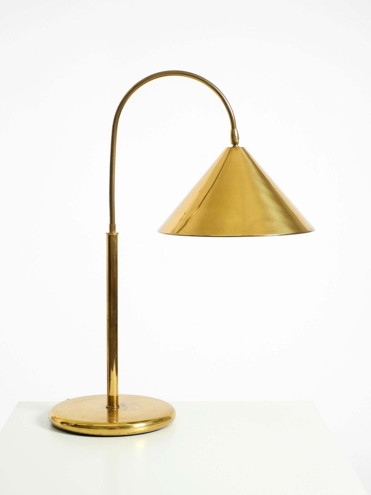 Large, Original Mid Century Modern Brass Table Lamp With A Conical Shade photo vinterior