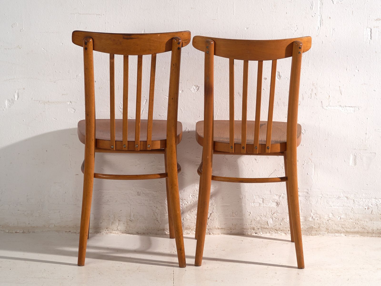 photo for sale Chaises d'époque Ton en bois courbé, Tchécoslovaquie, vers 1960 #9