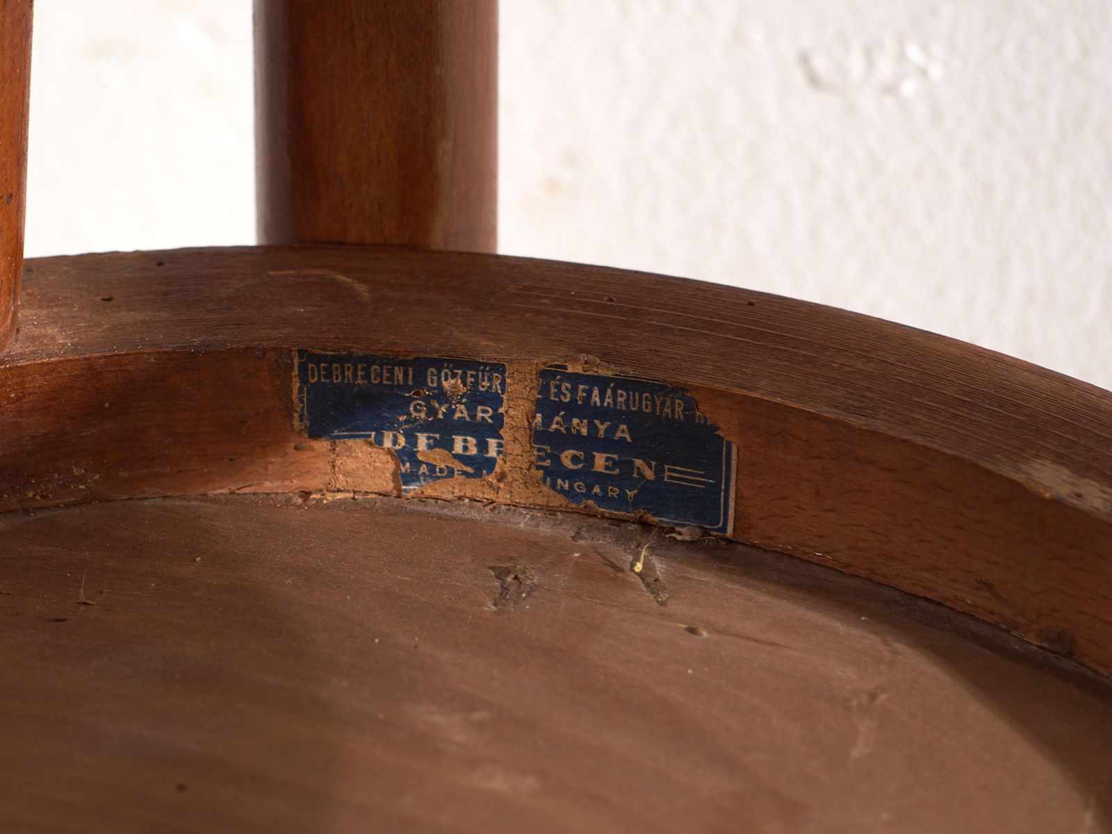 Chaises d'époque de style Thonet en bois courbé, Hongrie, vers 1960 #7 photo furniture