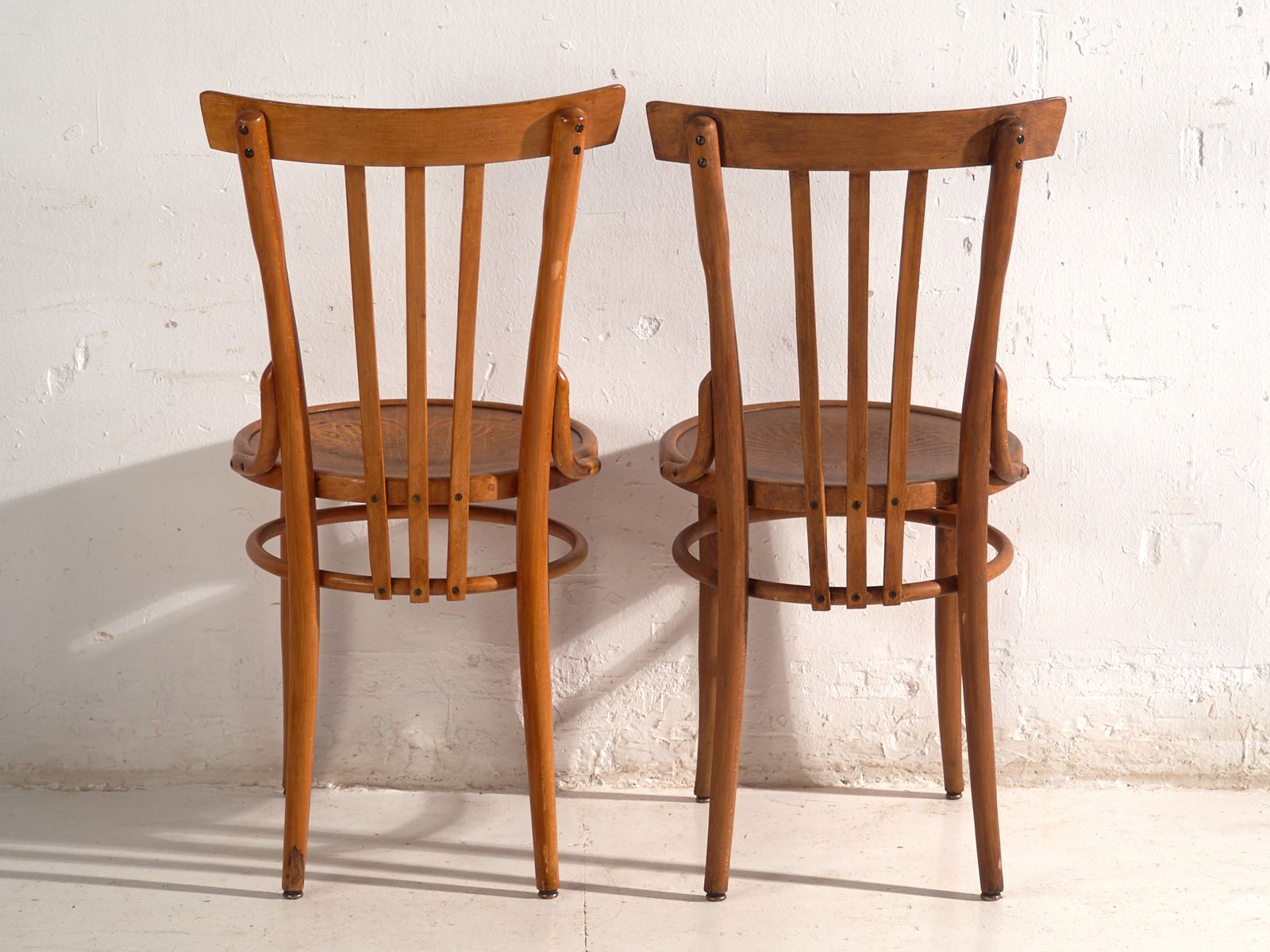 photo for sale Chaises d'époque en bois courbé - Europe centrale, vers 1930 #1
