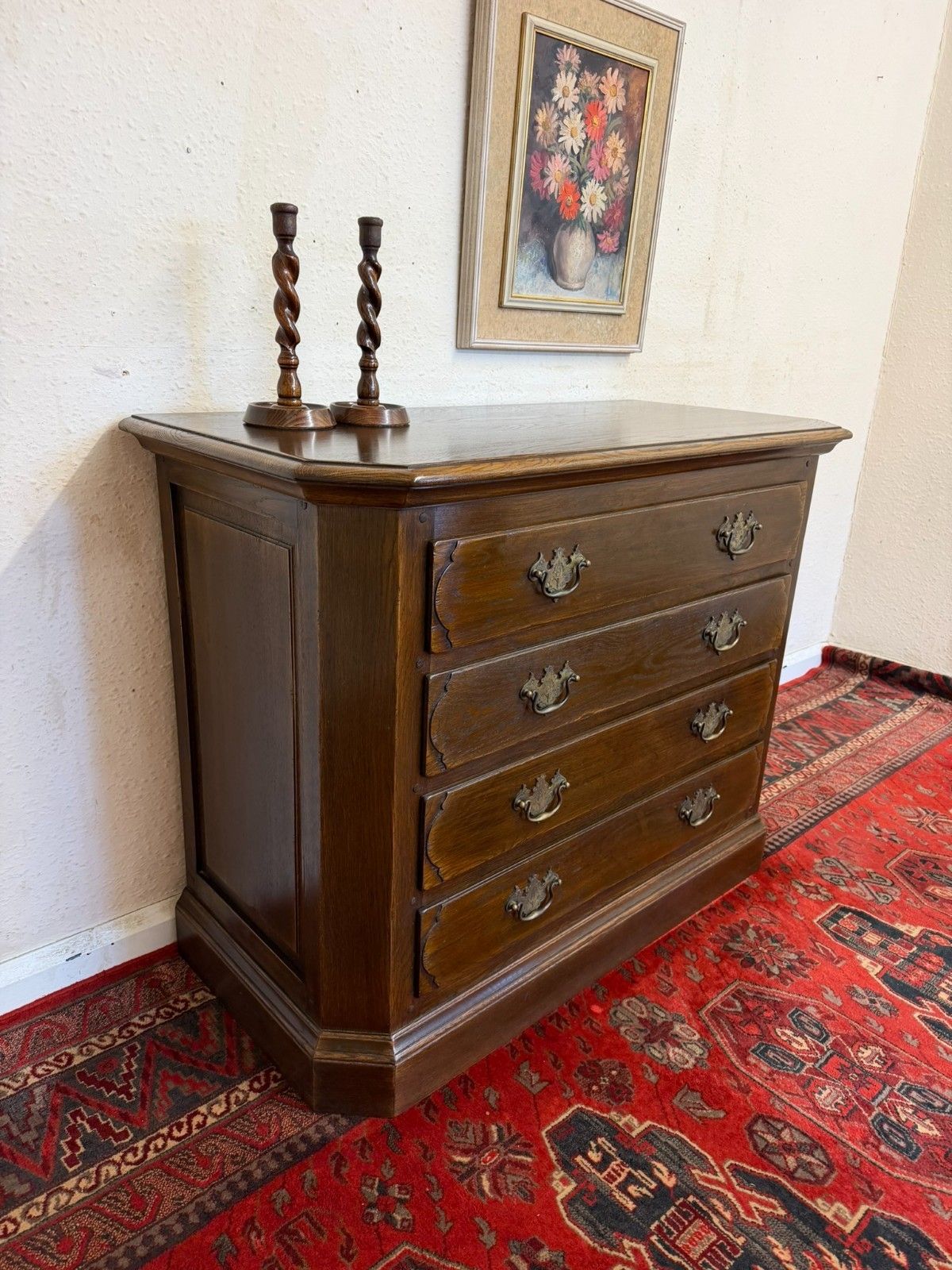 Outstanding Quality Oak Chest Of Four Drawers photo 400.0