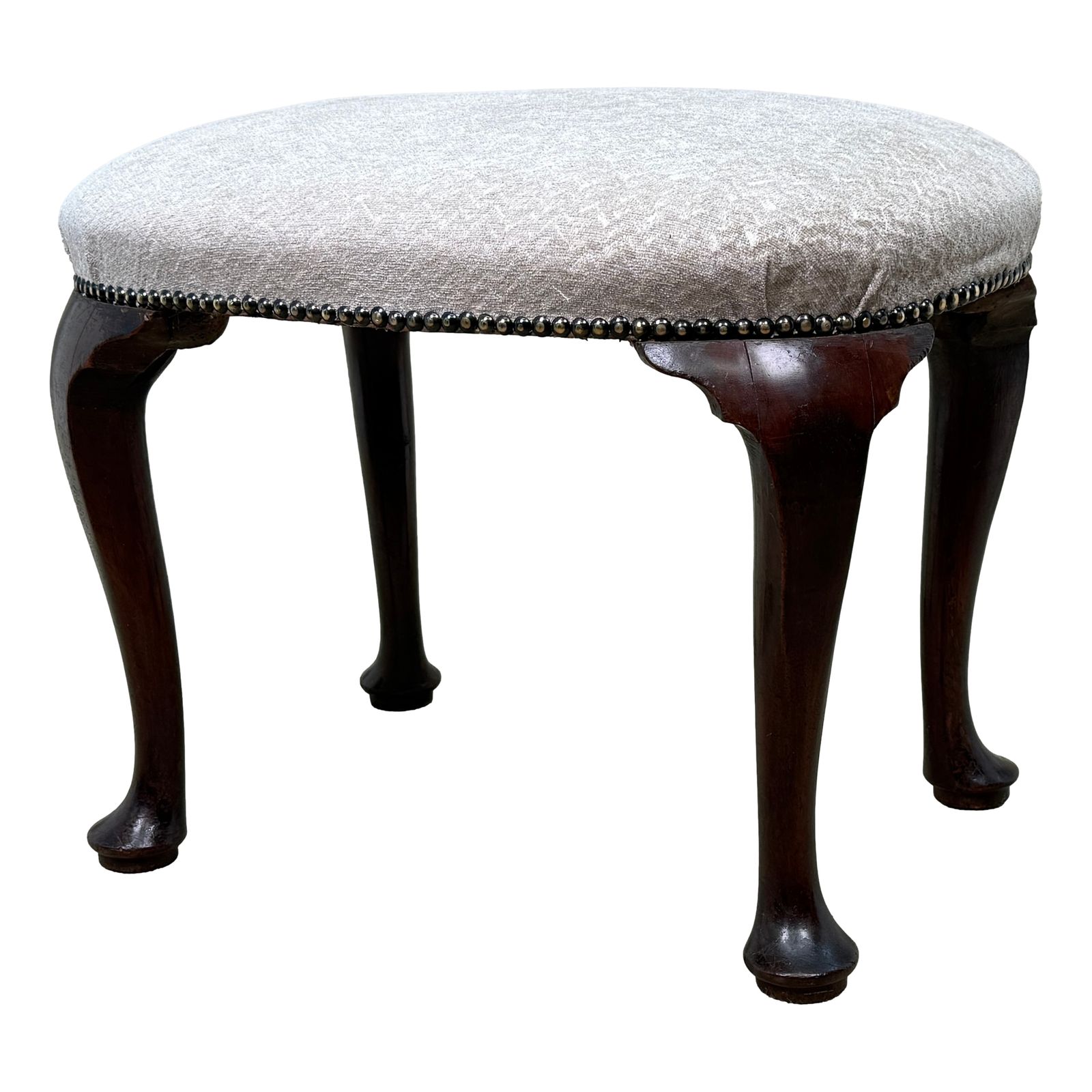 Rare Early 18th Century Walnut Oval Stool, George I Period (England, Circa 1720)