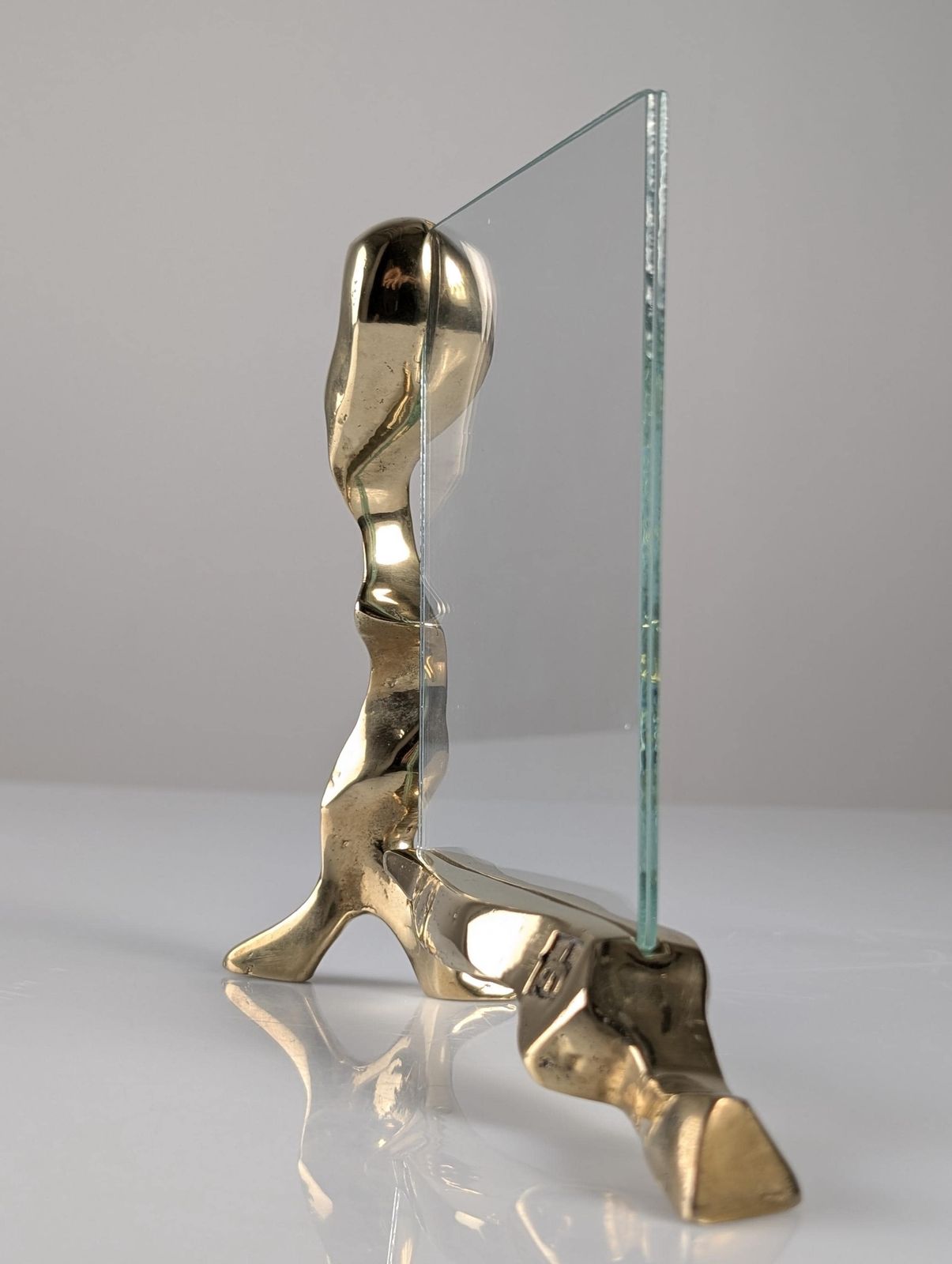 Cadre photo sculptural en laiton par David Marshall, Espagne, années 1970 photo furniture