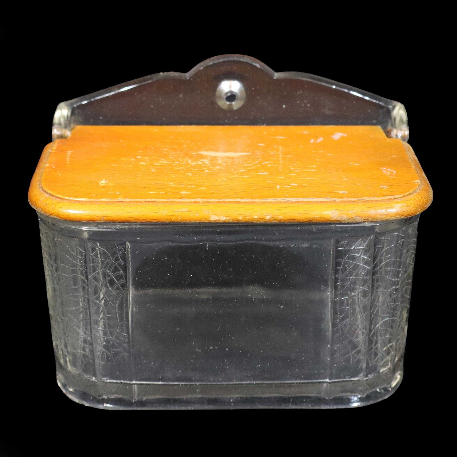 Franse Vintage Glazen Zoutdoos met Houten Deksel. photo Woonaccessoires