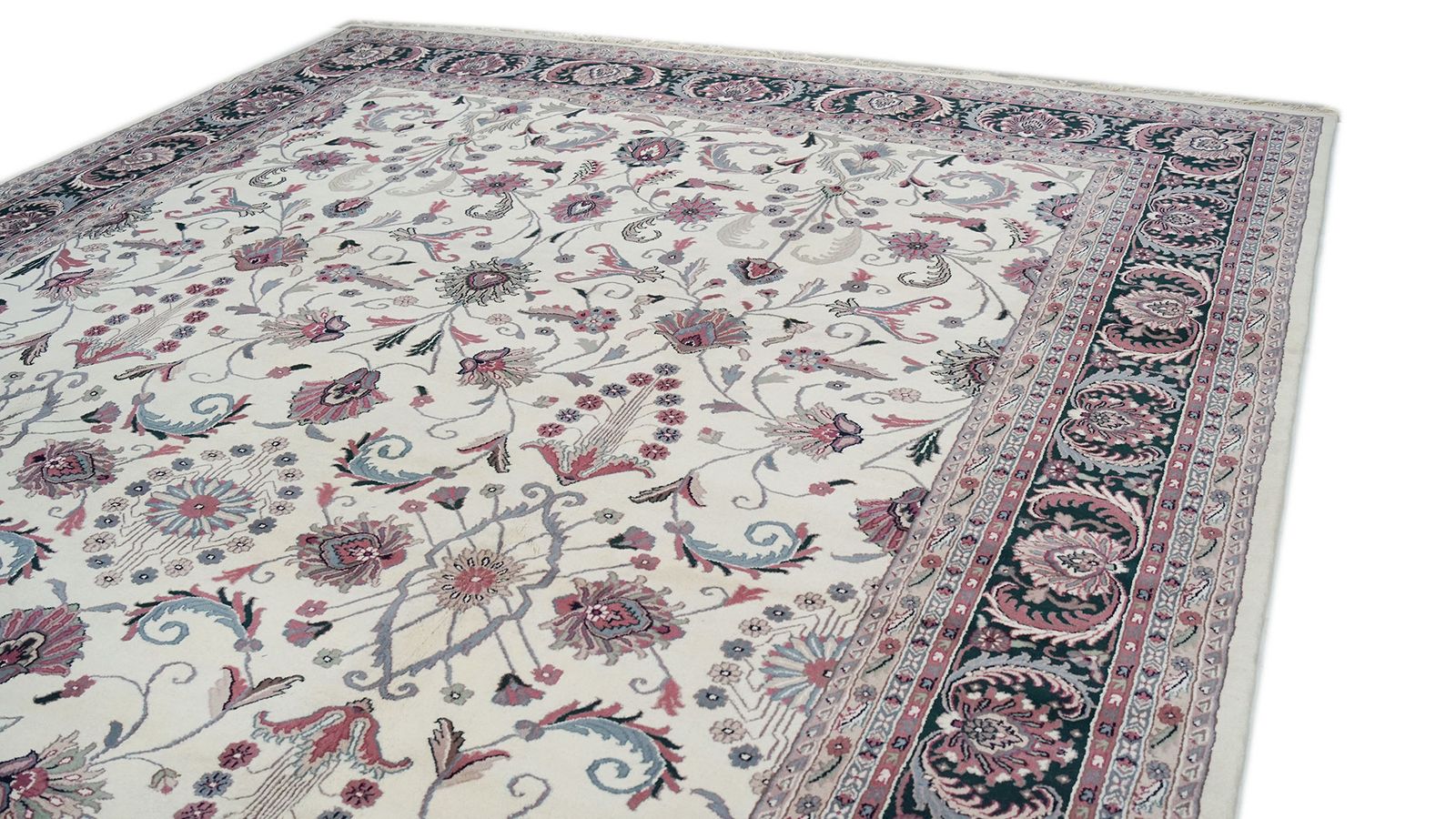 Vintage Indian Jaipur Rug, 560 × 360cm, Circa 1990s photo Textiles