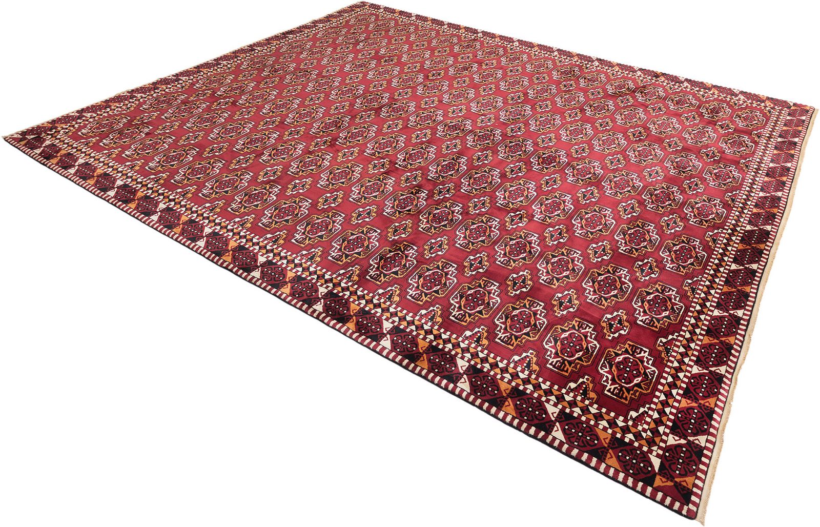 Mid-Century Samarkand vloerkleed, 544 × 460 cm, ca. jaren 1950 photo for sale