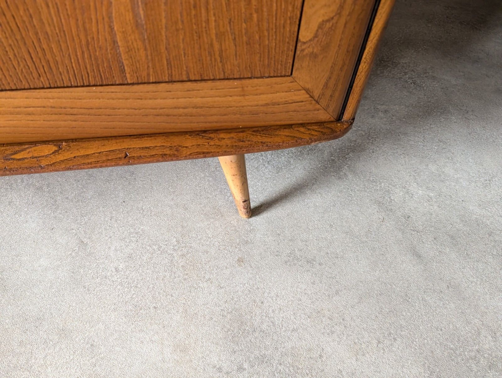 photo vinterior Vintage Ercol 467 Blonde Elm Windsor Sideboard 1960s