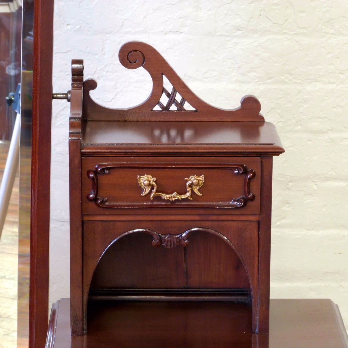 Victorian Mahogany Dressing Table photo for sale