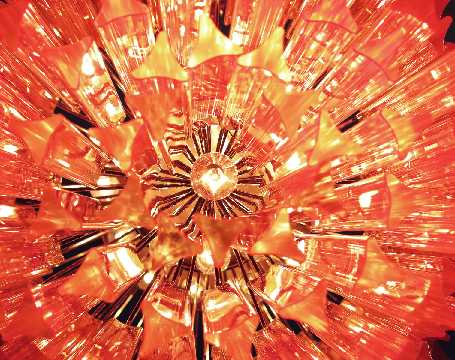 photo for sale Huge Murano Chandelier Pink Triedri – 184 Prism   Mariangela Model