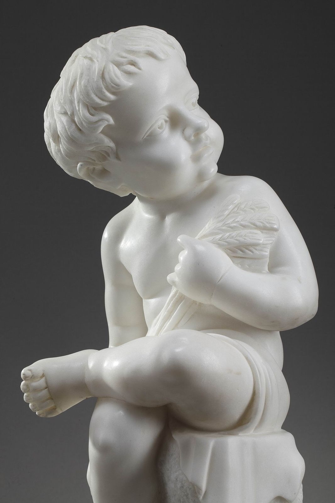 Figure en marbre du XXe siècle « Putto aux épis de blé » photo 2233.0