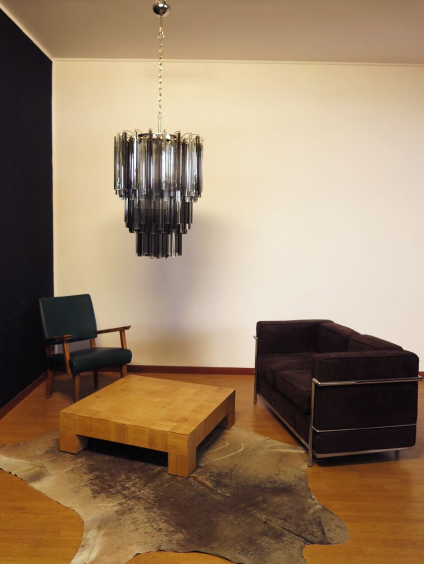 photo furniture Huge Murano Chandelier Trasaparent And Smoked Triedri – 184 Prism – Mariangela Model