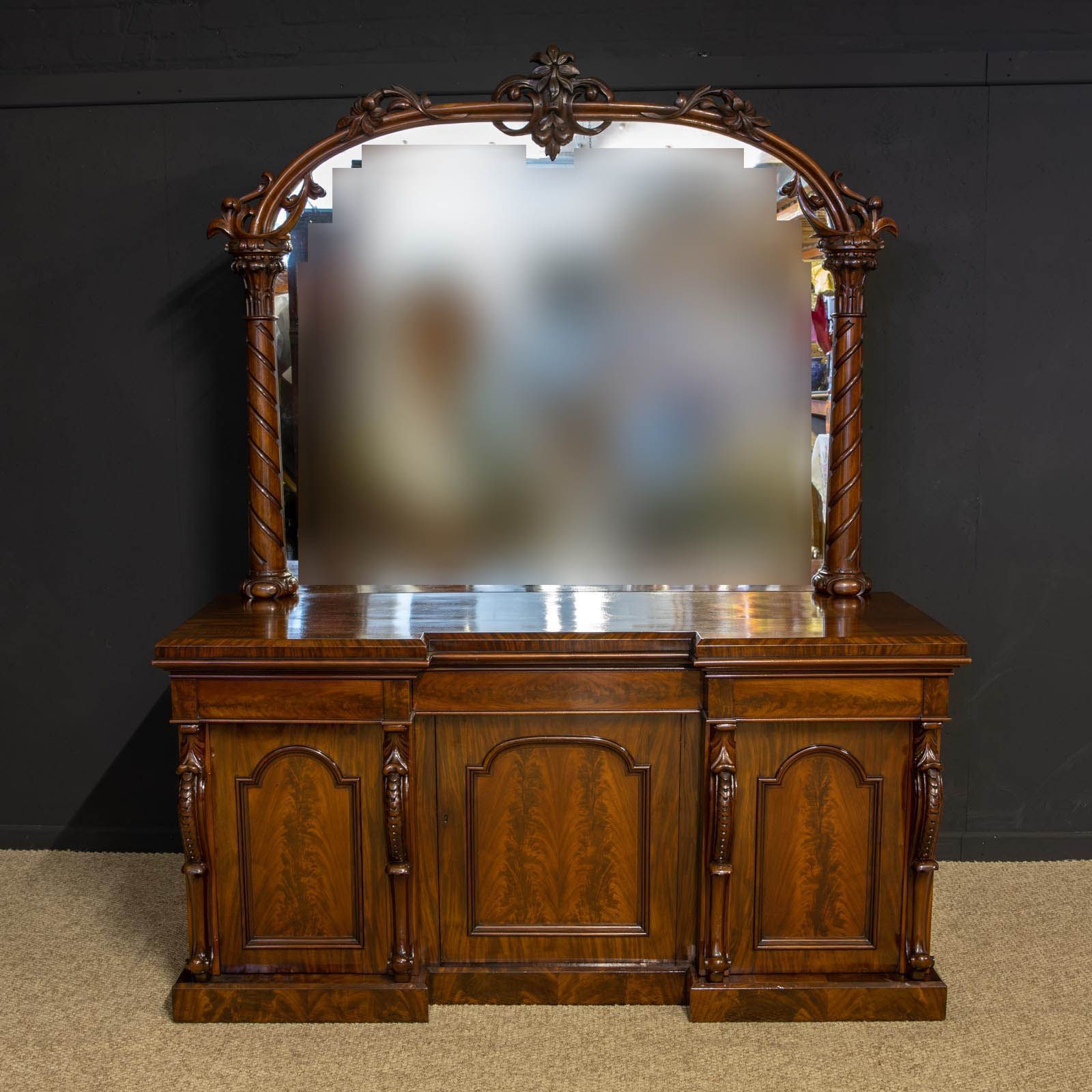 photo vintage Mid Victorian Mahogany Sideboard