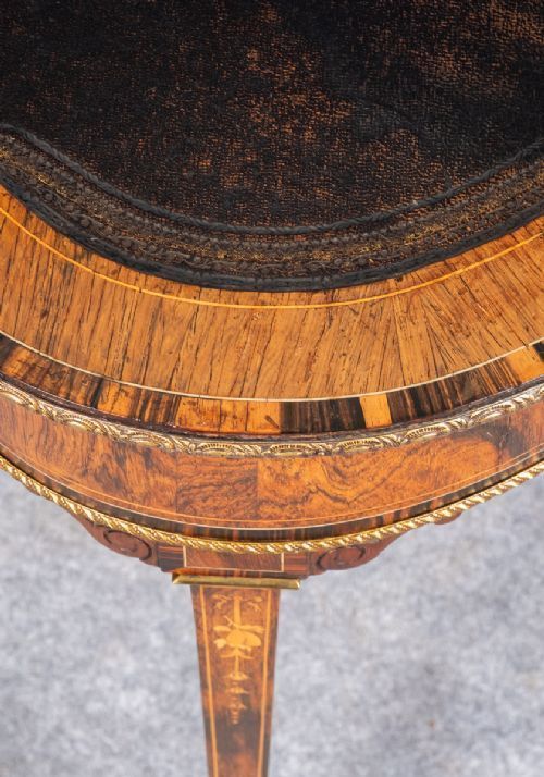 photo vinterior Fine Rosewood & Inlaid Kidney Shaped Writing Table