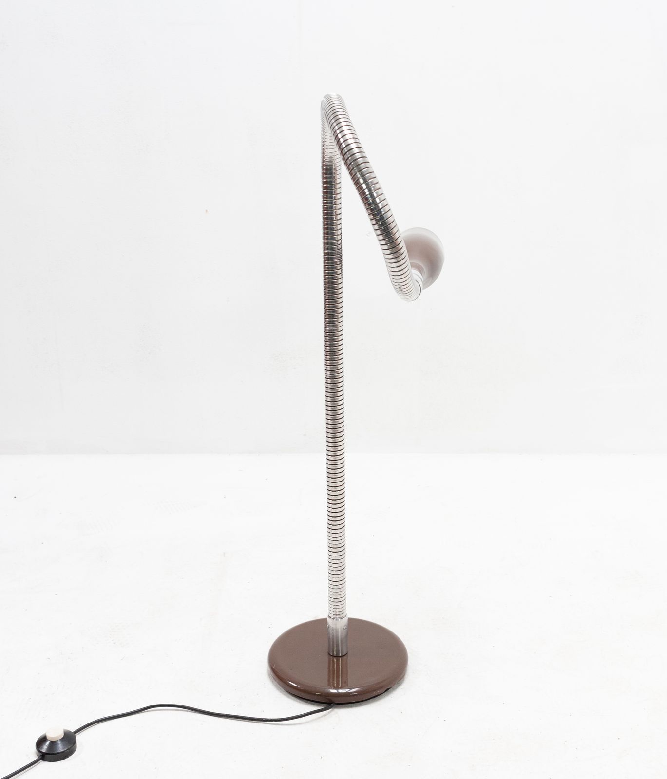 Gepo Flexible Floor Lamp photo vintage