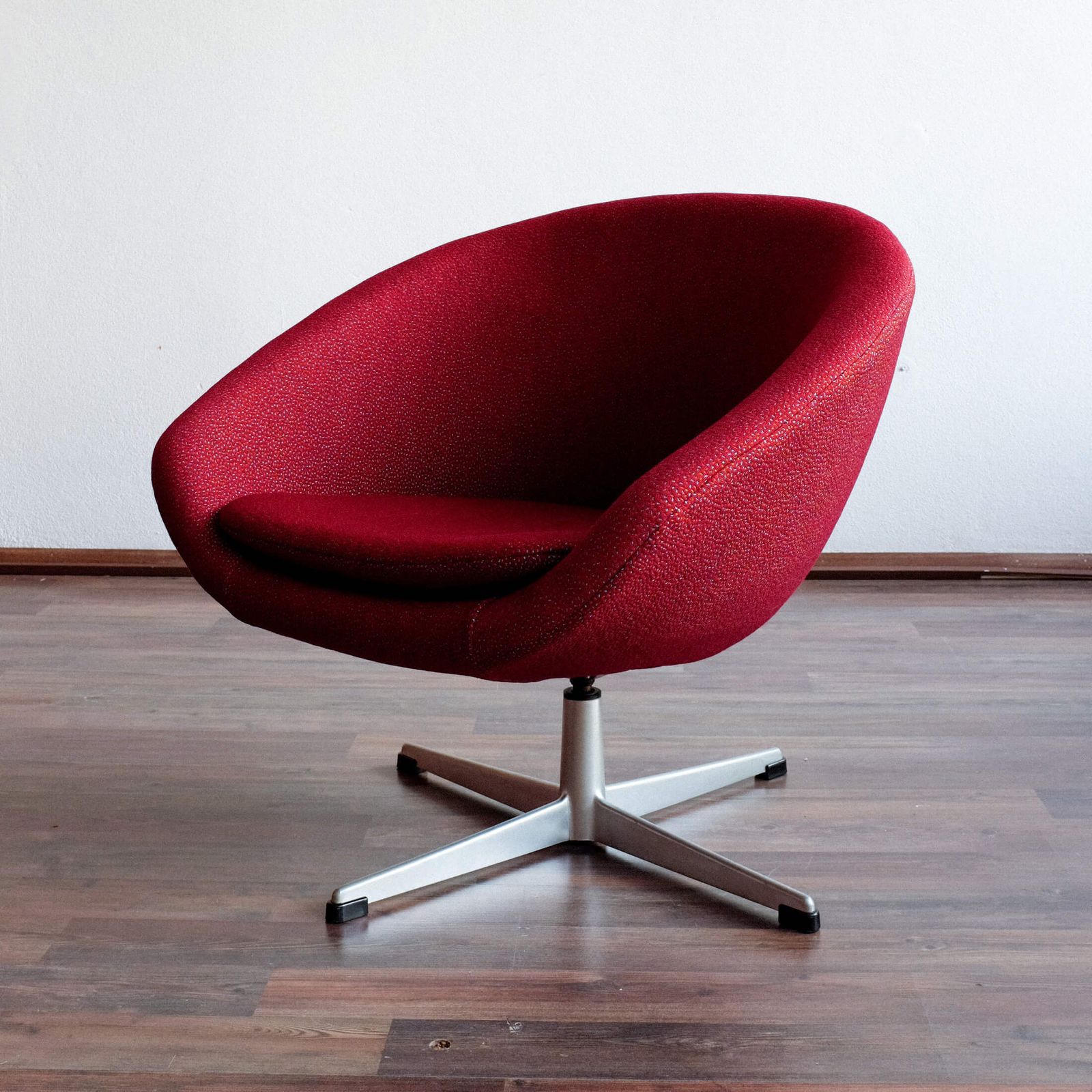 Furniture A Pair Of Vintage German Swivel Club Chairs, 1960s photo