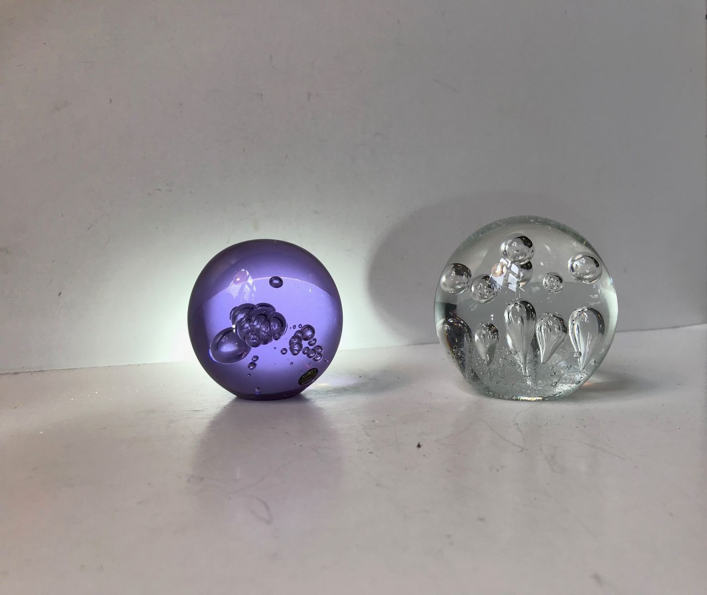 Paperweights From Konst Glashyttan Urshult, 1970s, Set Of 2