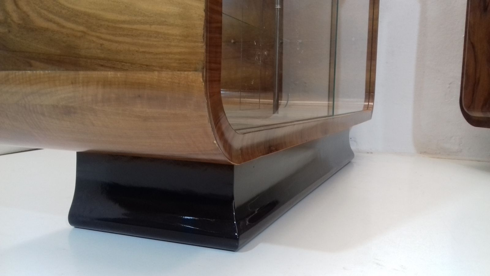 Set Of Art Deco Cabinet And Sideboard   Tulipan Designed By Jindřich Halabala, 1930´S. photo vintage
