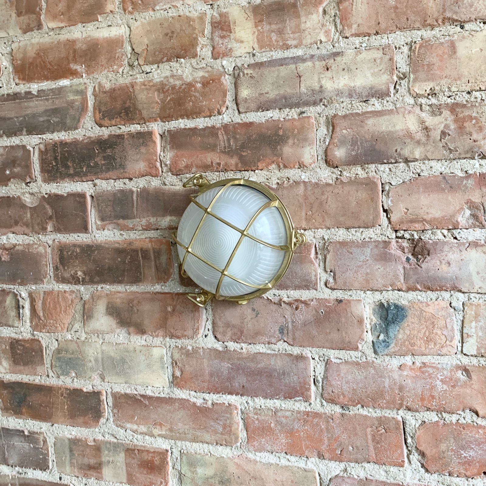 Contemporary Polished Brass Round Bulk Head Wall Light photo Garden Lighting