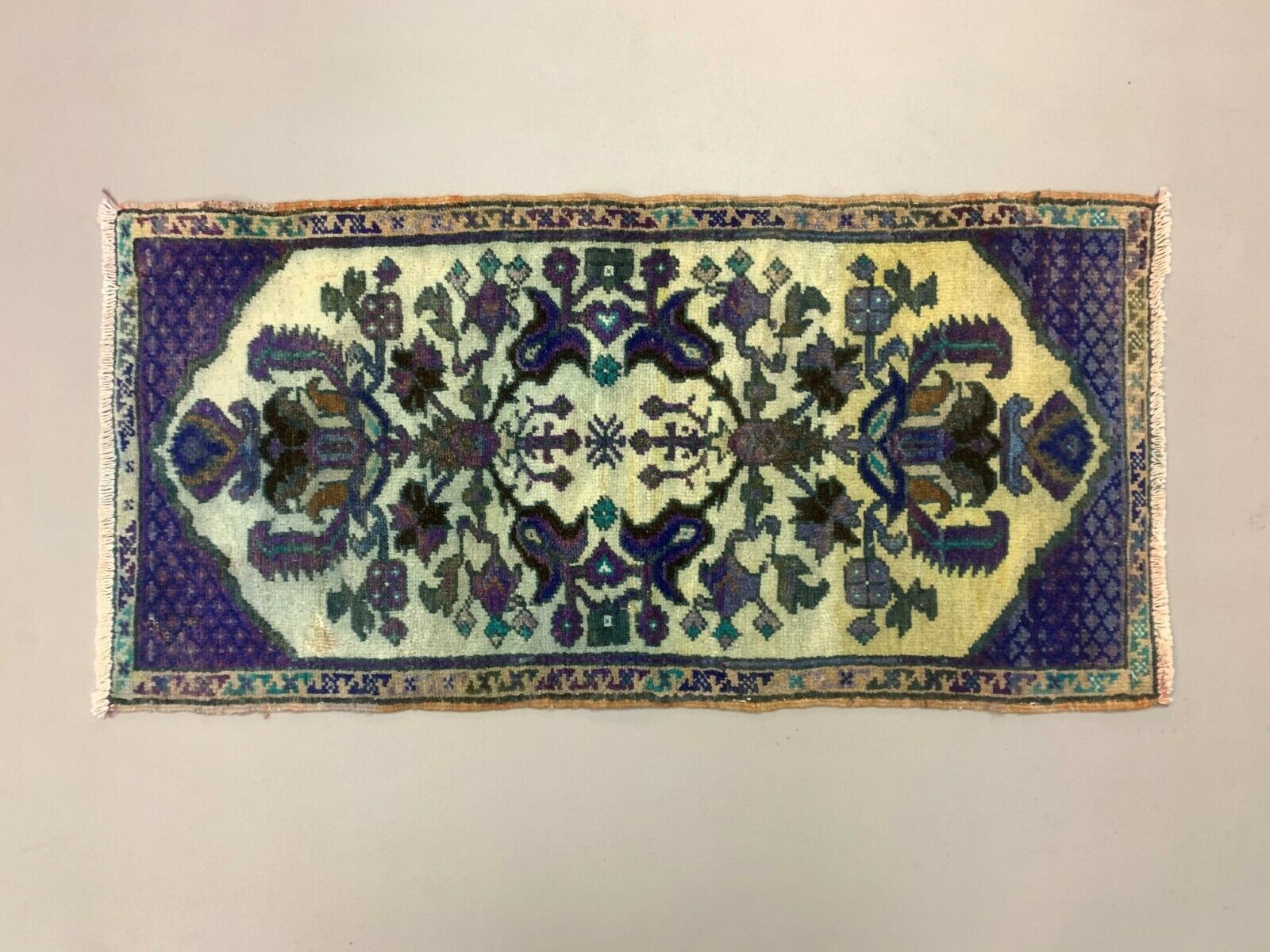 Small Vintage Turkish Rug 95x45 Cm, Short Runner, Tribal, Shabby Chic photo furniture