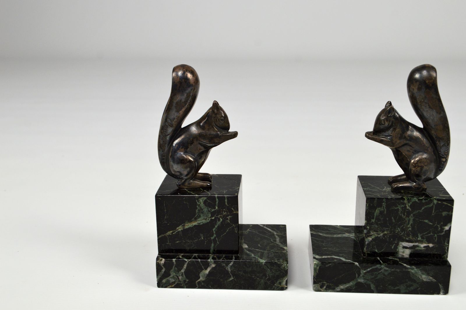 Art Deco Squirrels Bookends, Bronze, Marcel Guillemard, France, Circa 1930 photo vinterior