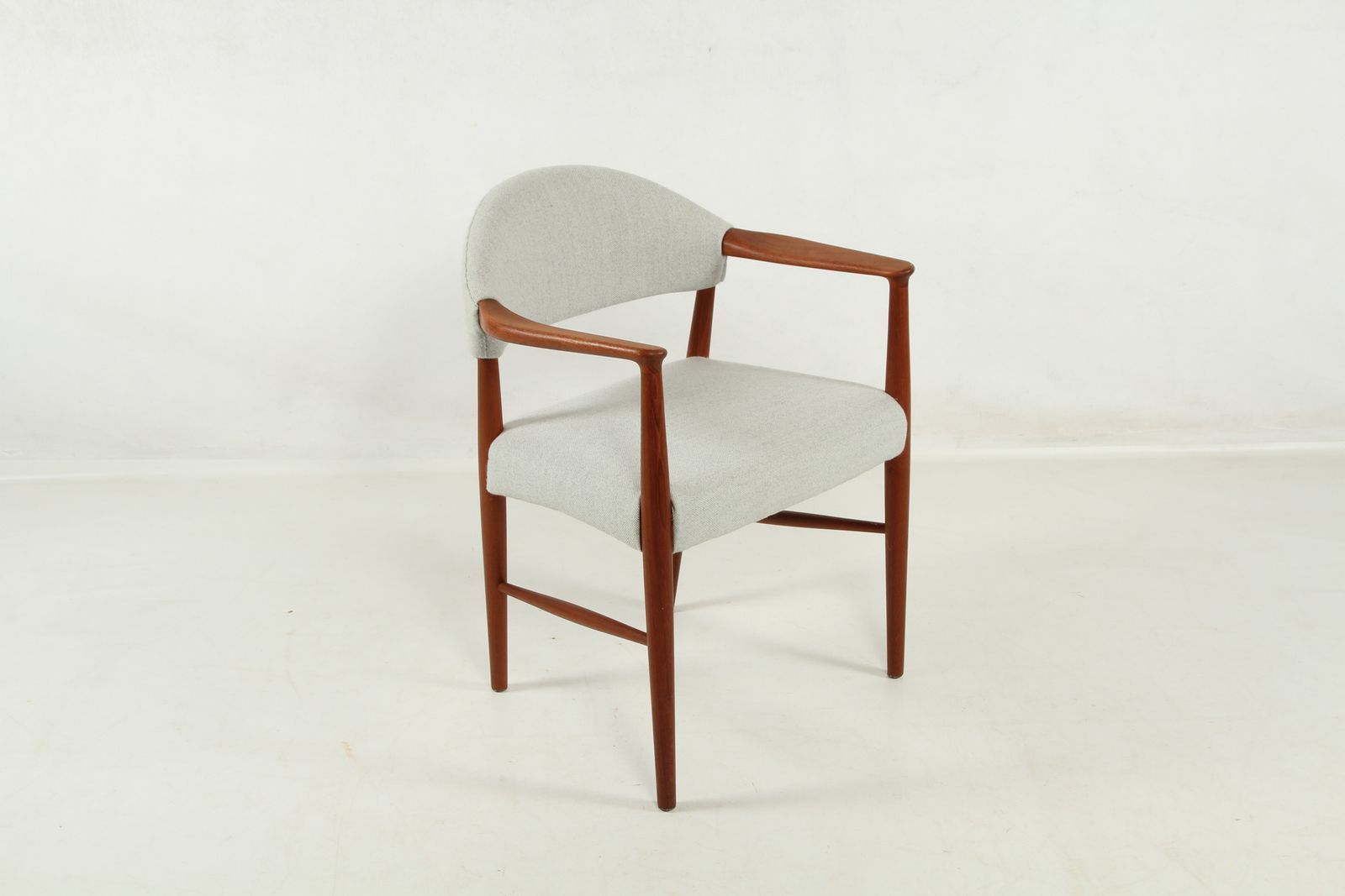 1003.0 One Of Two Chairs By Kurt Olsen For Slagelse. New Upholstery photo