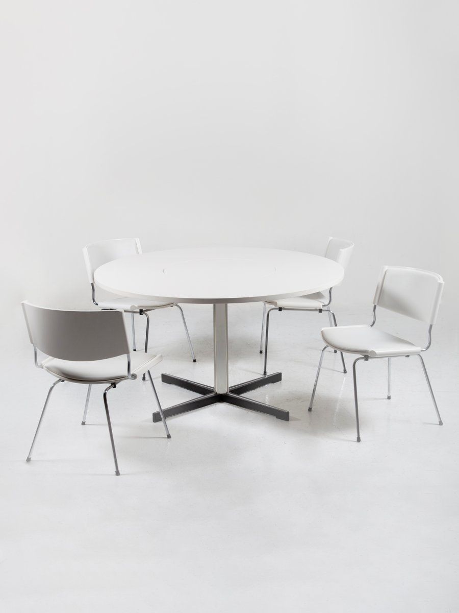 Danish Pedestal Dining Table And Model Nd150 Badminton Chairs By Nanna Ditzel For Kolds Savvaerk, 1950s, Set Of 5