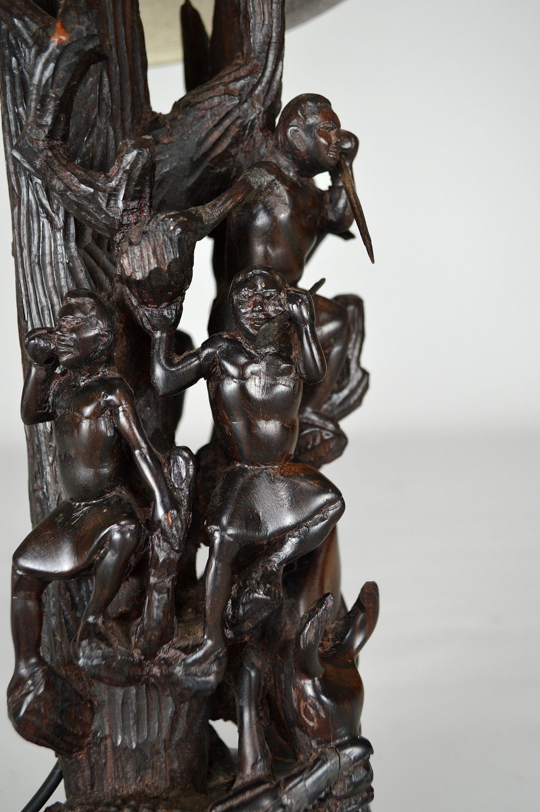 photo vinterior African Carved Ebony Wood Sculpture / Lamp, "Hunters, Buffalo And Crocodile"