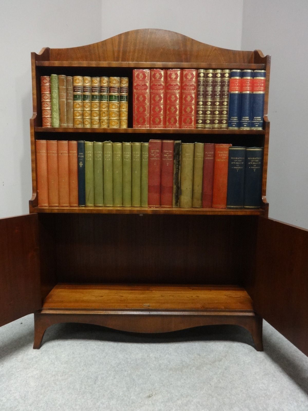 Good Mahogany Waterfall Bookcase photo furniture