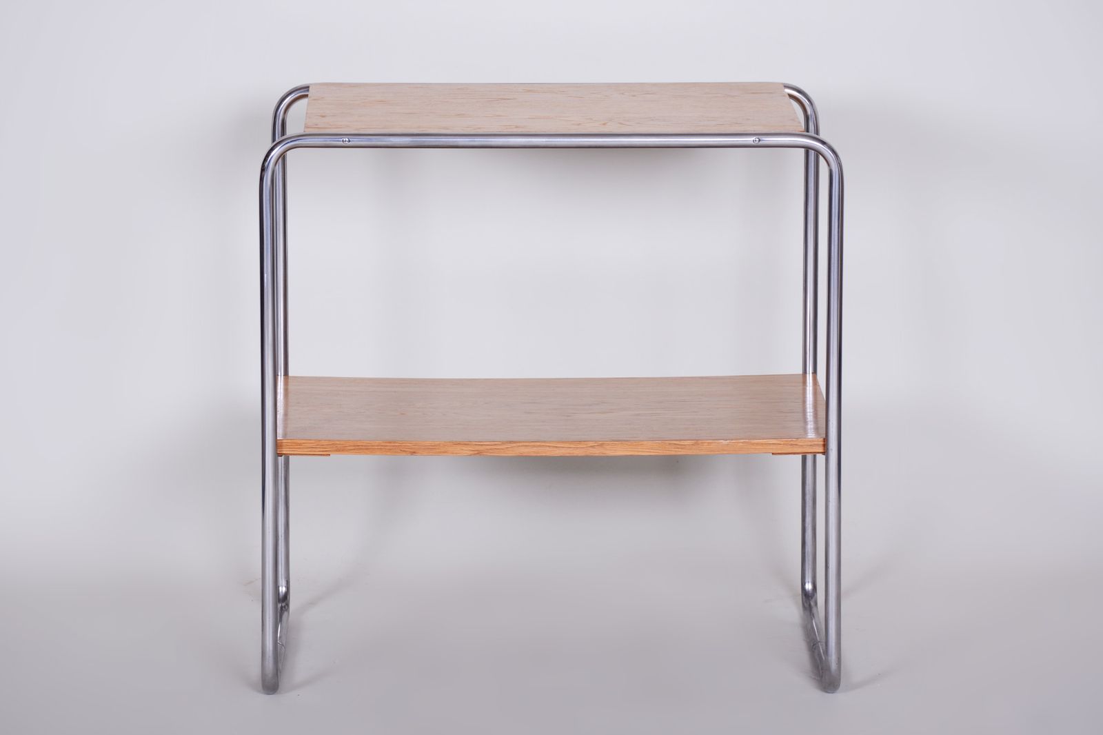 Small Table photo vinterior
