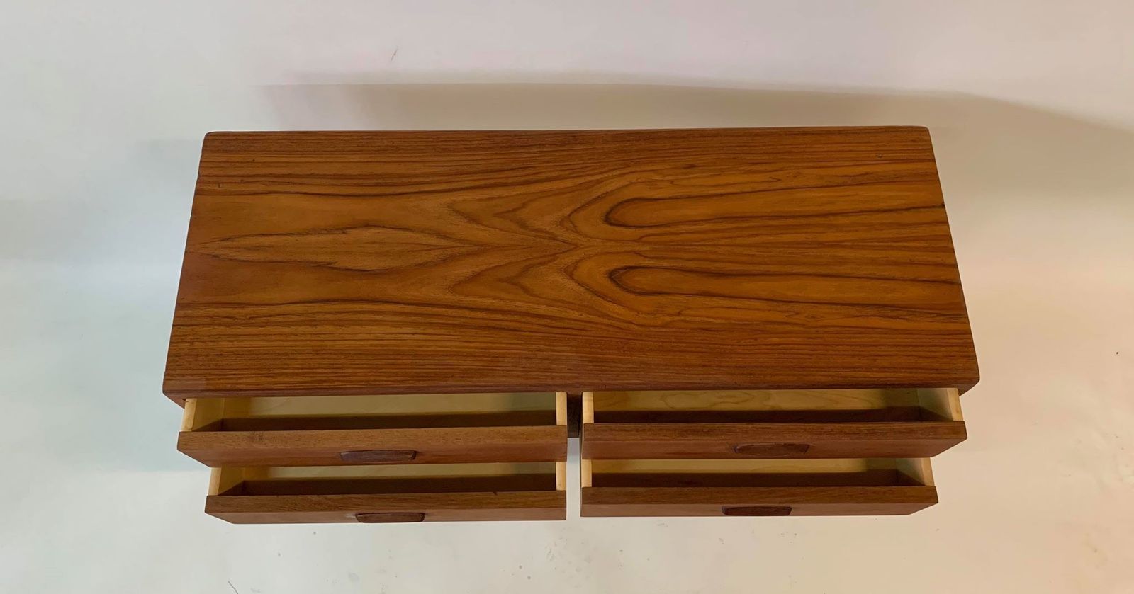 Chest Of Drawers. Proj Kai Krystiansen For Feldballes Møbelfabrik, Denmark, 1960s. photo vinterior