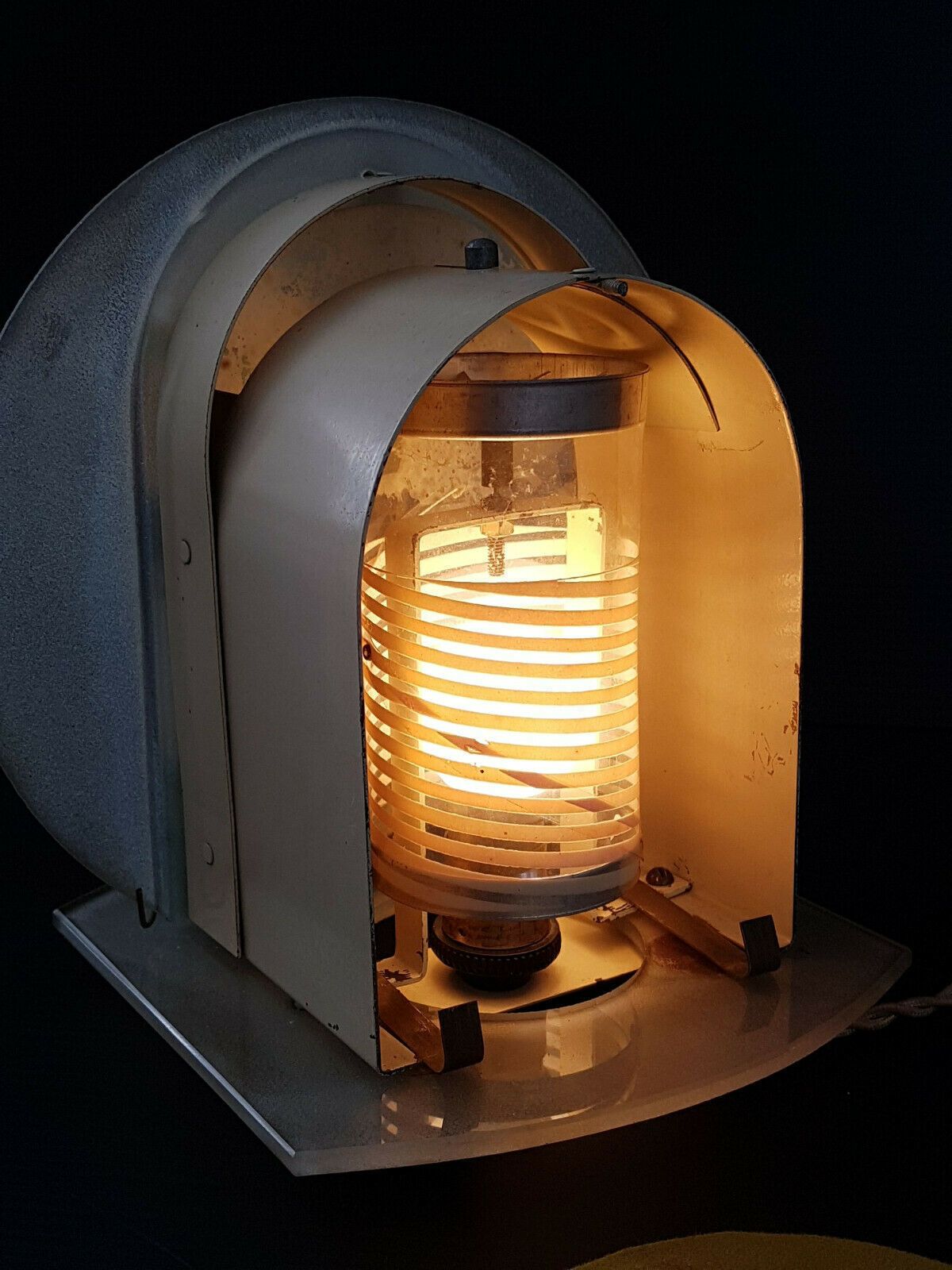 Magic Lantern Vintage Table Lamp 40s 50s photo 341.0