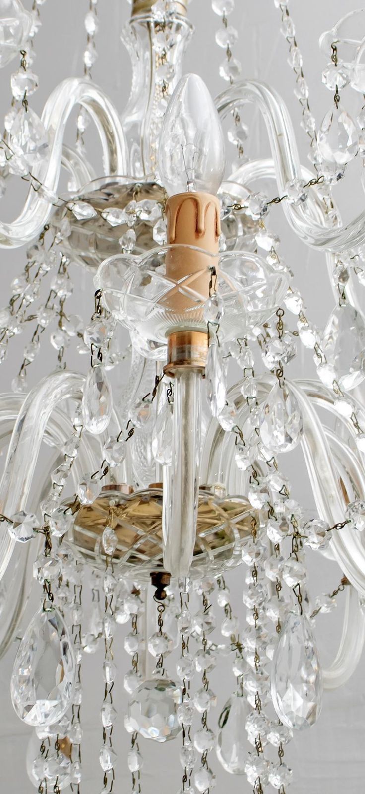 photo for sale Maria Theresa Mid Century Modern Italian 15 Light Crystal Chandelier, 1950s
