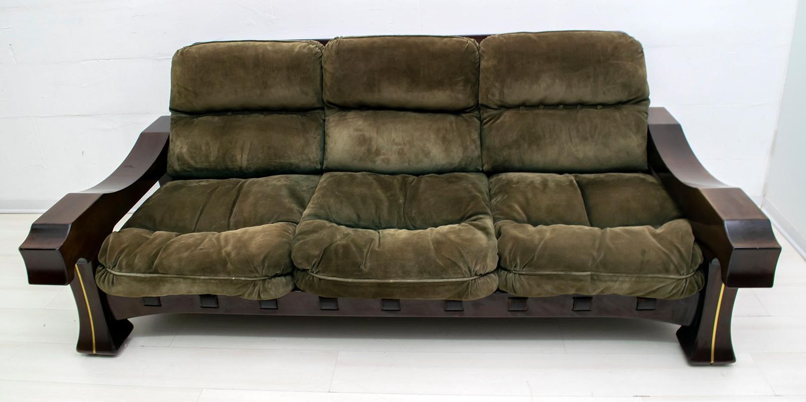 Luciano Frigerio Mid Century Modern Italian Wood And Suede Sofa "Ussaro", 1970s photo for sale
