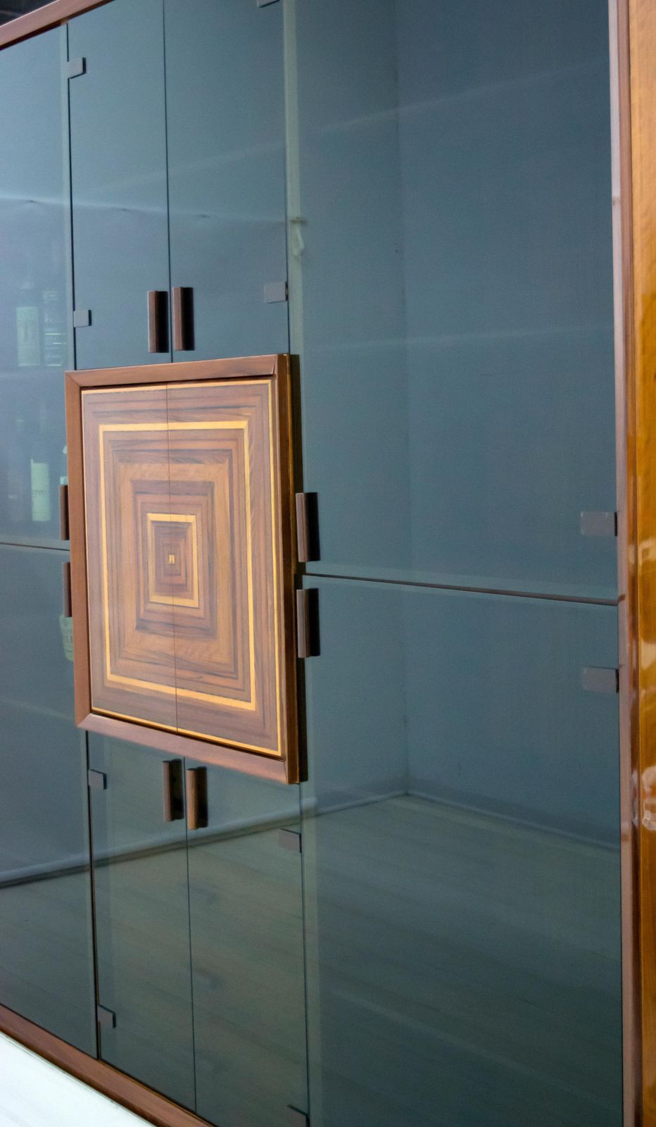 Signed Luciano Frigerio Rare Italian Inlaid Bar Cabinet "Paganini", 1975s photo vintage