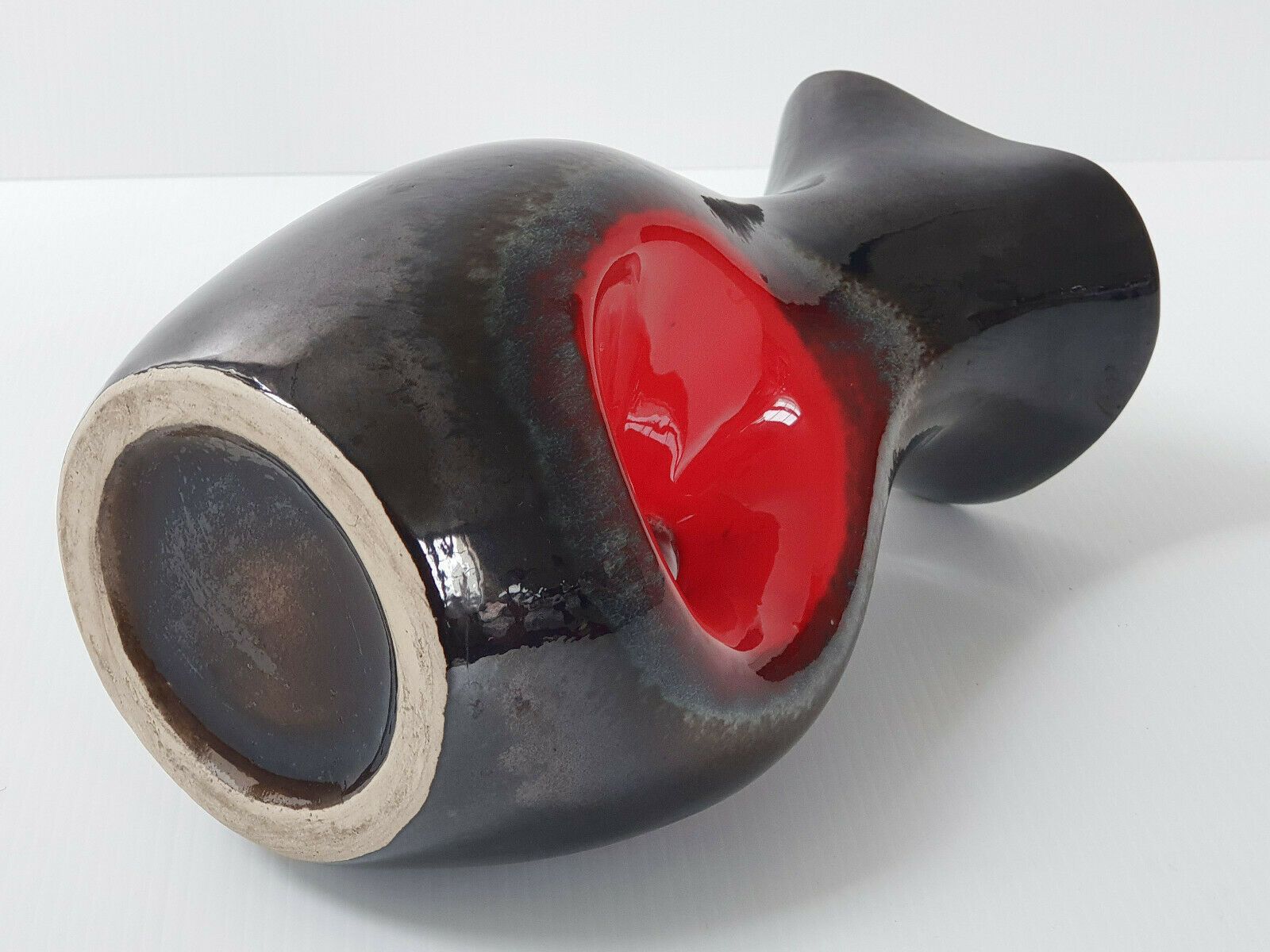 Magnificent Vintage Vase 1960 In Black Ceramic Nacree Red 60s 60s Years 60 photo vinterior