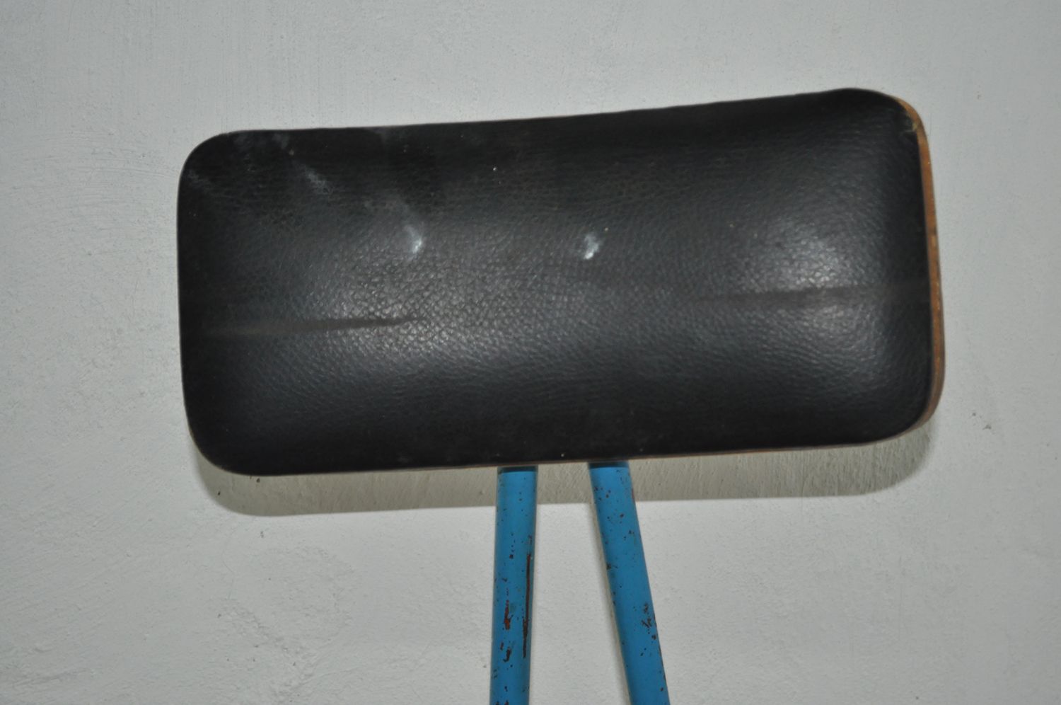 Iron Industrial Chair photo vinterior