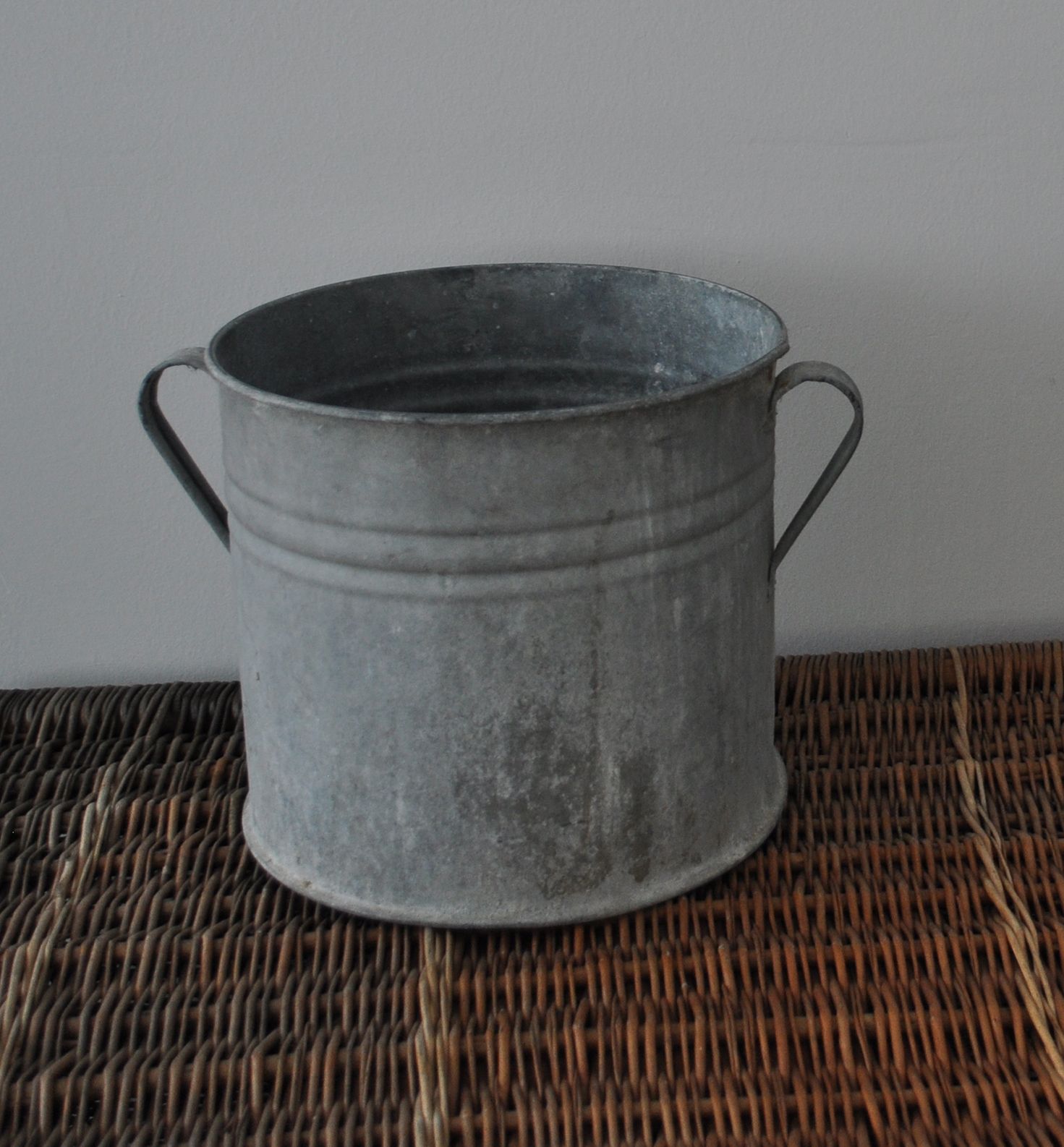 Double Handled Zinc Pot