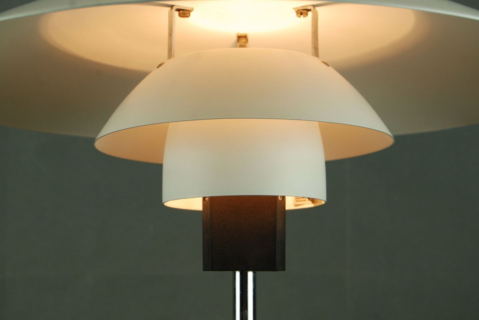 Ph 4/3 Table Lamp By Poul Henningsen For Louis Poulsen, 1980s photo vinterior