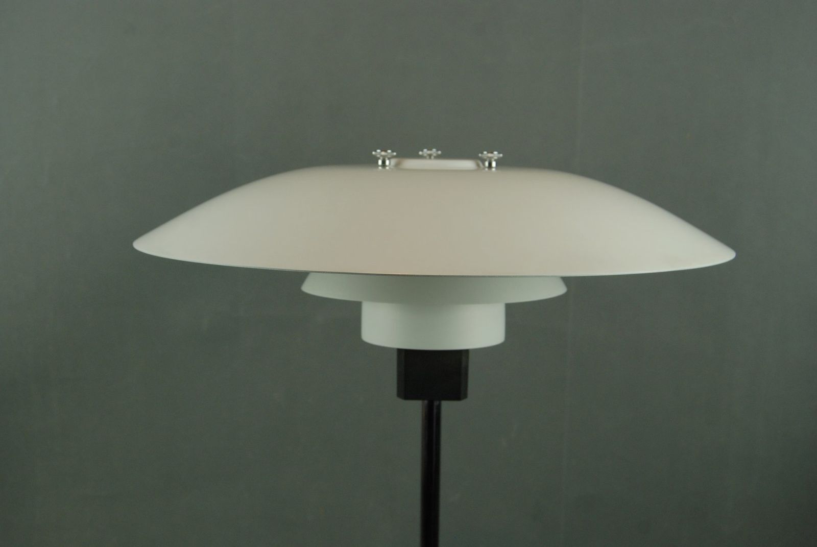 Ph 4/3 Table Lamp By Poul Henningsen For Louis Poulsen, 1980s photo buy